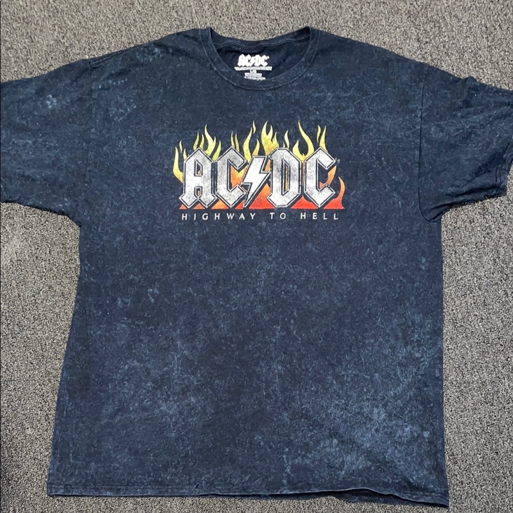 AC/DC Highway to Hell Graphic Tee (UNISEX)